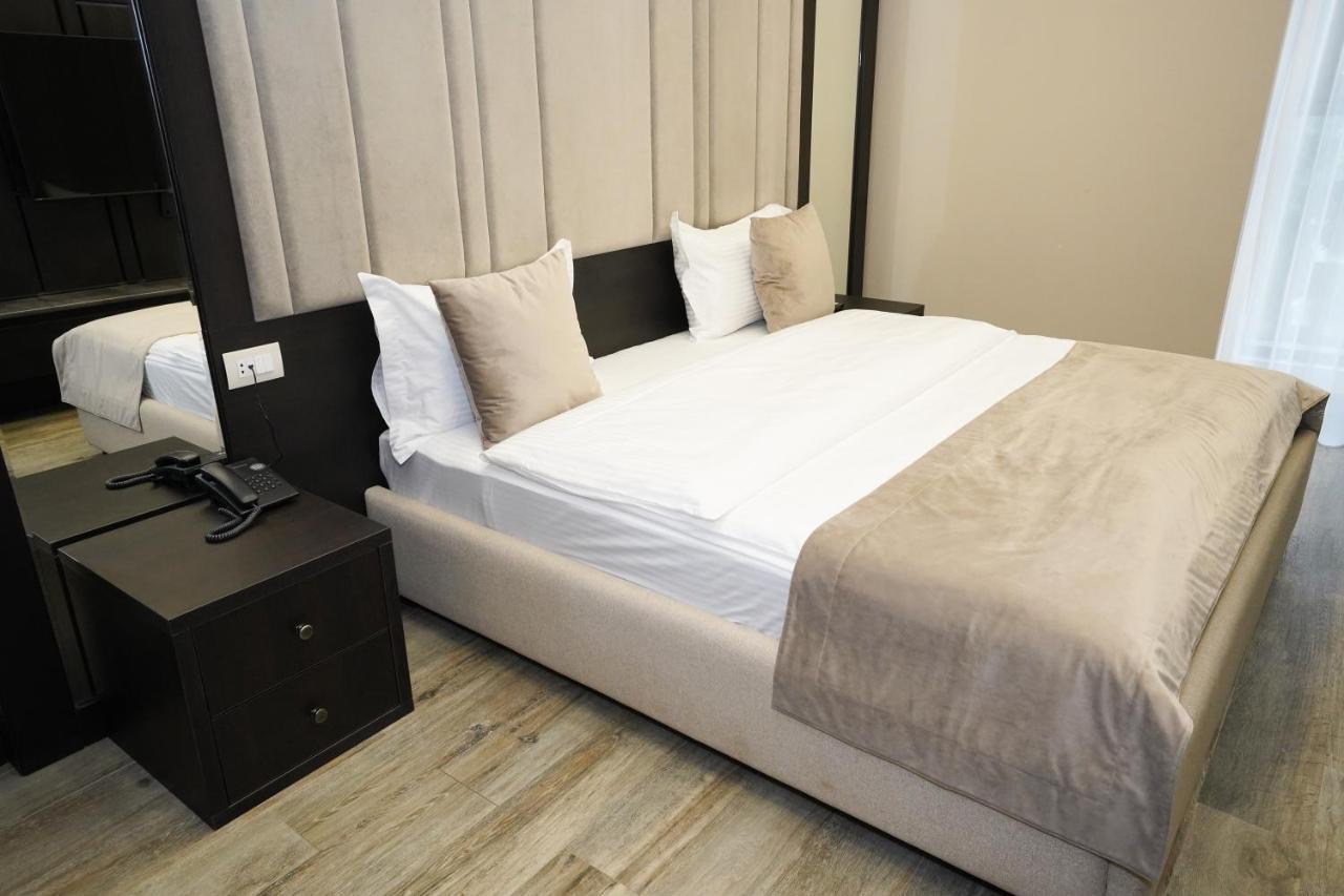 Soho Apart Hotel Jerevan Eksteriør bilde